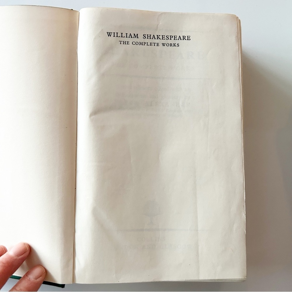 First Edition 51 Printed in Great Britain William Shakespeare The Complete Works - Picture 3 of 8